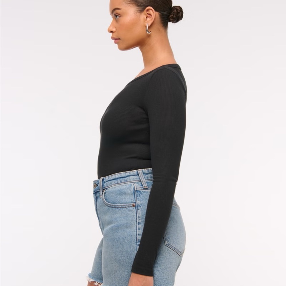 Abercrombie & Fitch Jean Curve Love High Rise Dad Short - Picture 5 of 6